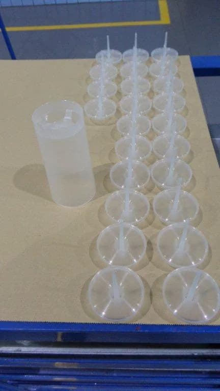 Bottom-filling cup — 3